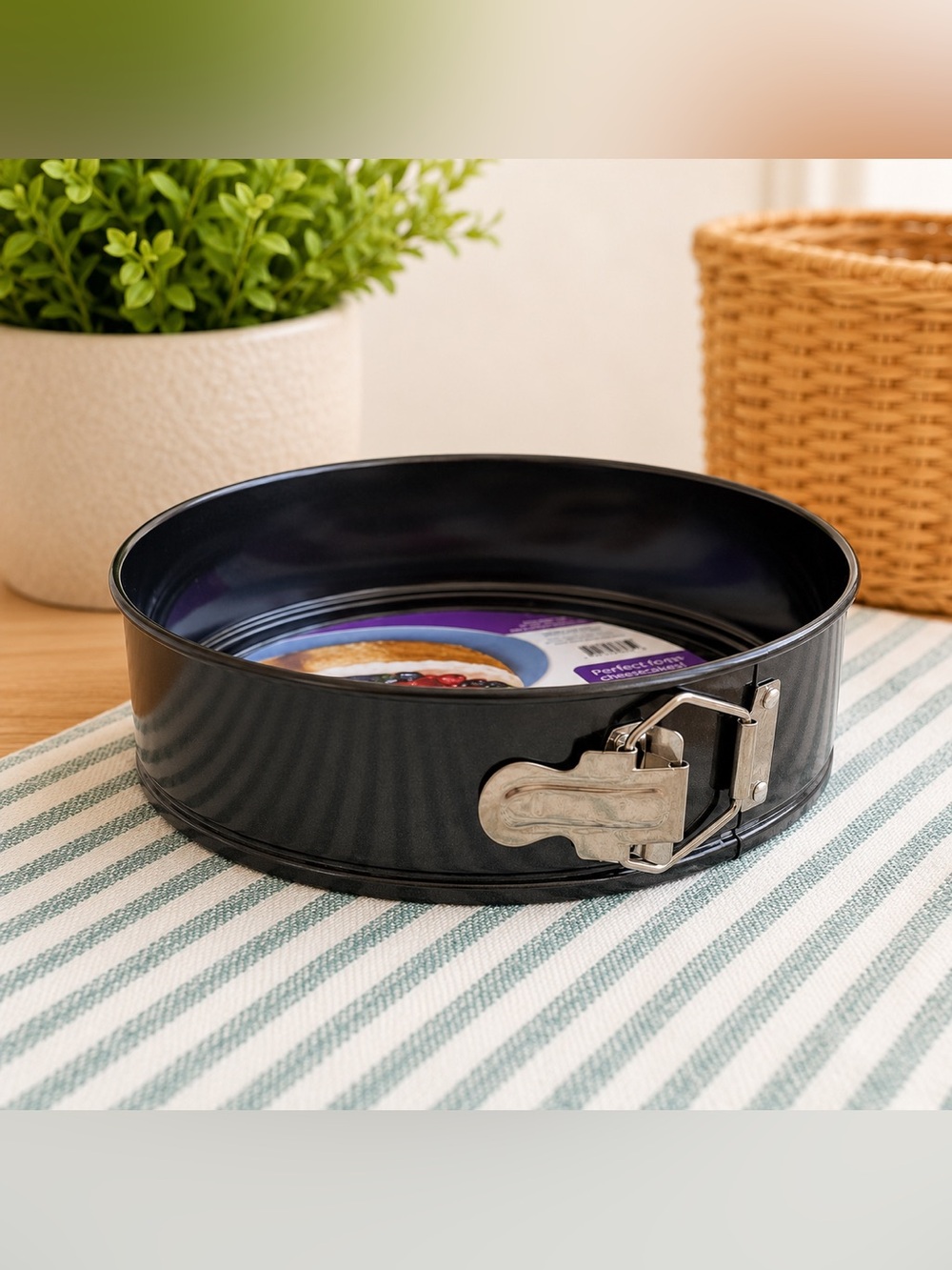 New Hobby Lobby Baked with Love 9-inch non-stick springform pan baking pan